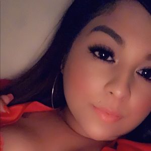 Meet your Posher, Celeste